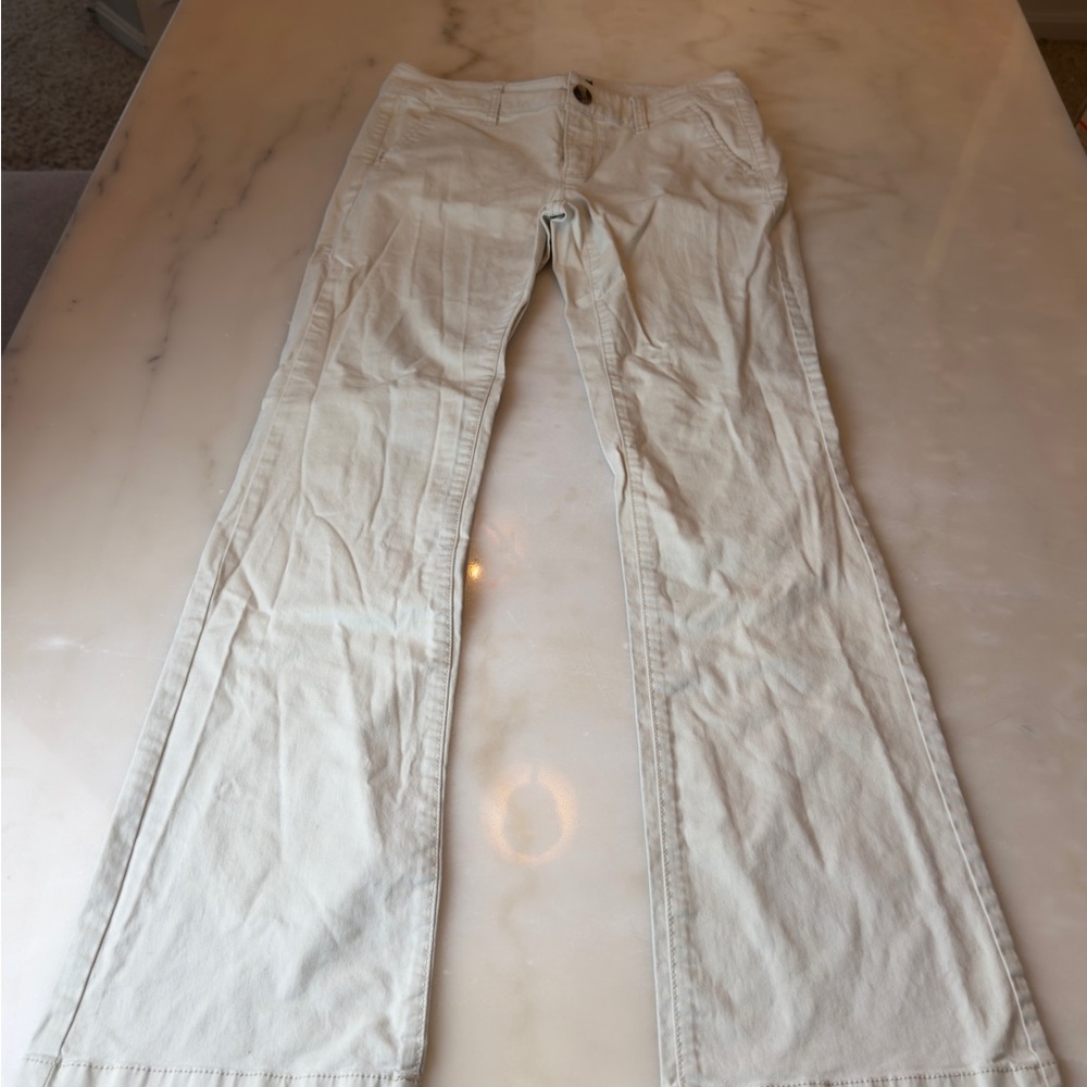 American Eagle Outfitters Off-White Chino Pants